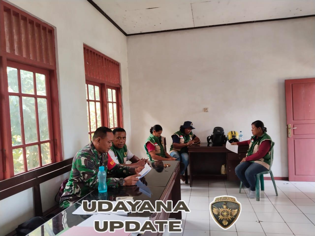 Monitoring Wilayah dan Komsos, Babinsa Detusoko Perkuat Kemanunggalan TNI-Rakyat