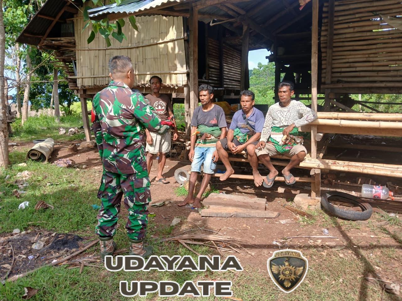 Jaga Keamanan Desa, Babinsa Walakaka Ajak Warga Peduli Kamtibmas