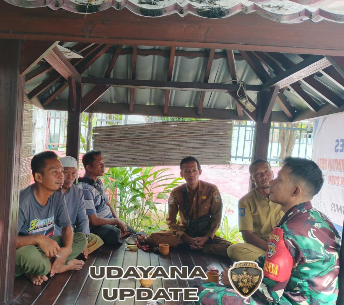 Babinsa Aikmel Timur Perkuat Sinergi Lewat Komsos Bersama Masyarakat dan Pemerintah Desa