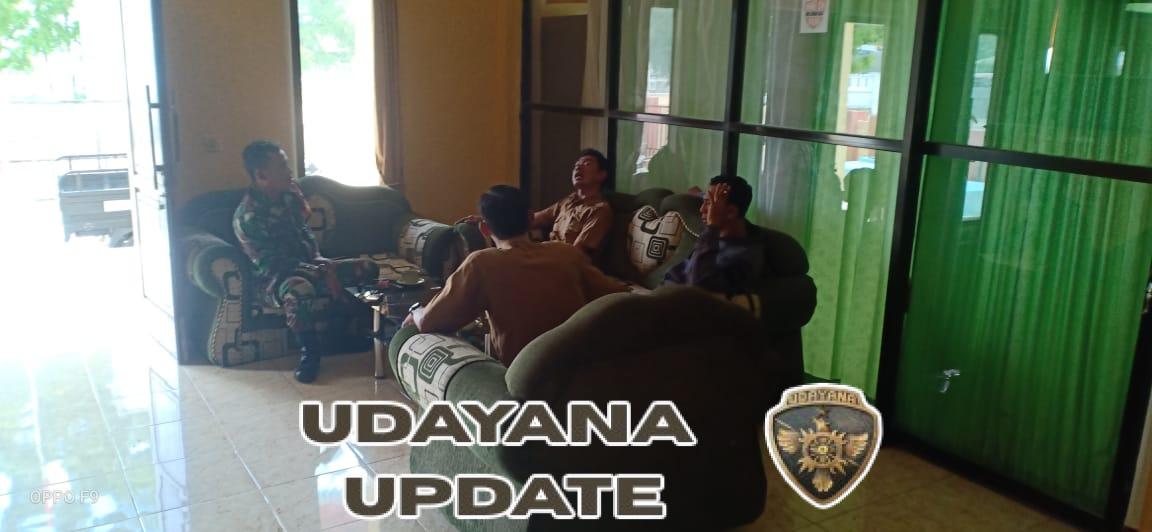 Babinsa Poto Tano Perkuat Kamtibmas Lewat Monitoring Wilayah dan Komsos