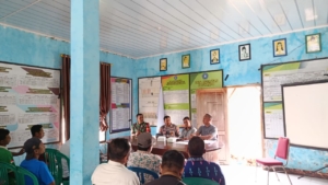 Babinsa Koramil 1628-03/Seteluk Hadiri Rapat Koordinasi APBDes 2026 di Desa Seran