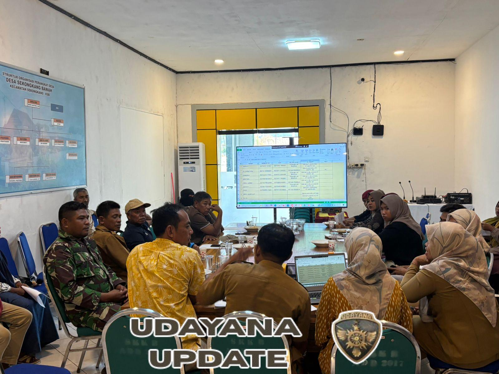 Babinsa Hadiri Musdes Penyusunan RKPDes dan Penetapan BLT-DD TA 2026 Di Desa Sekongkang Bawah