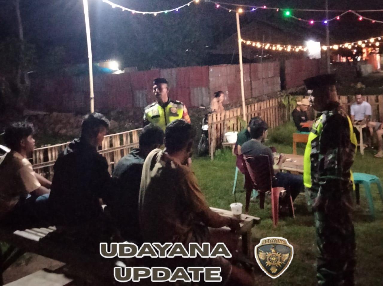 Patroli Siskamling Koramil Sape Fokus Pantau Pemukiman dan Tempat Anak Muda Berkumpul