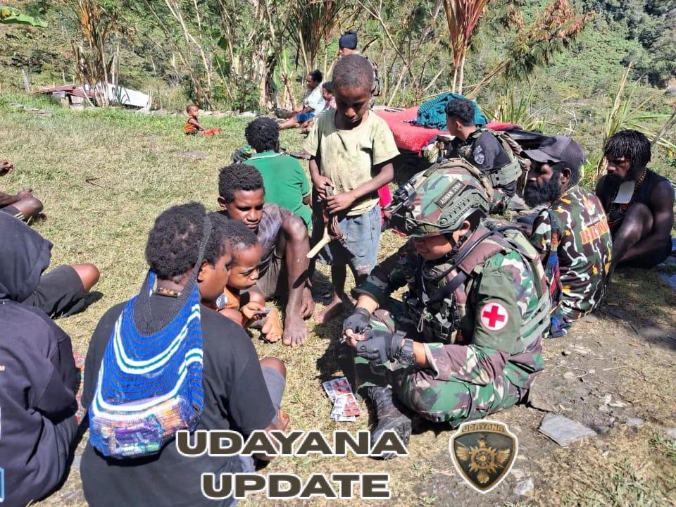 Dari Rumah ke Rumah, Satgas Yonif 743/PSY Hadirkan Harapan Sehat di Pedalaman Papua