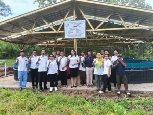 Babinsa Koramil 1630-01/Komodo Dampingi Kunjungan Kadis Perikanan di Bioflok Lele Desa Watu Nggelek