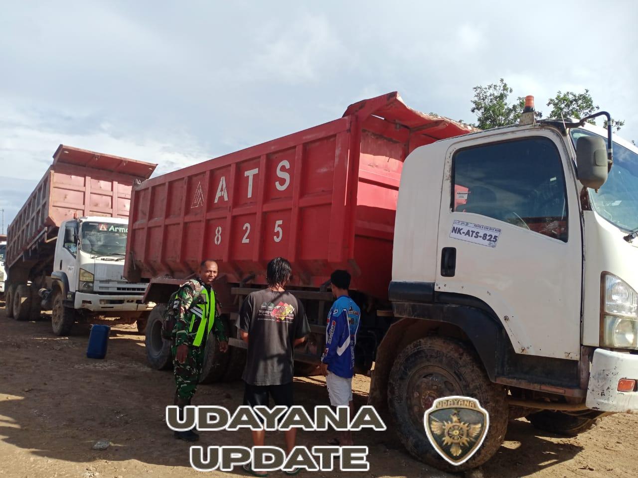 Babinsa Amankan Pembangunan Kawasan Sentra Industri Garam Nasional di Rote Timur