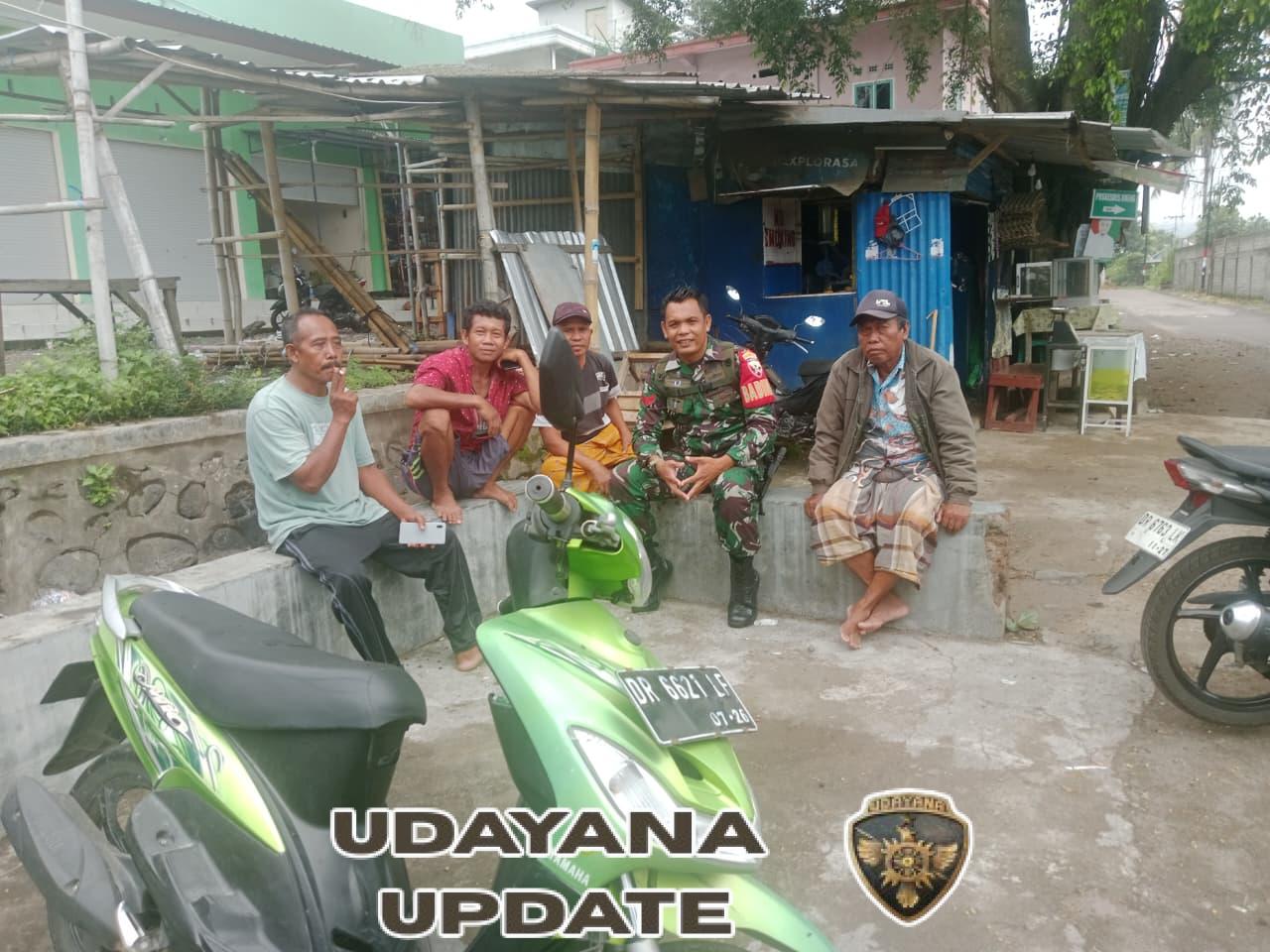 Babinsa Beririjarak Laksanakan Komsos, Imbau Warga Jaga Keamanan dan Kebersihan Lingkungan