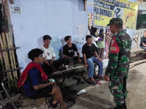 Patroli Siskamling Fokus Amankan Desa Kalampa Kecamatan Woha