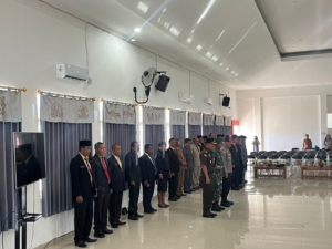 Kodim 1601/Sumba Timur Dukung Penguatan BUMD Melalui Pelantikan Direktur Perumda Sandalwood