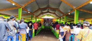 Babinsa Koramil 1625-03/Boawae Amankan Misa Syukur 50 Tahun SDI Rawe