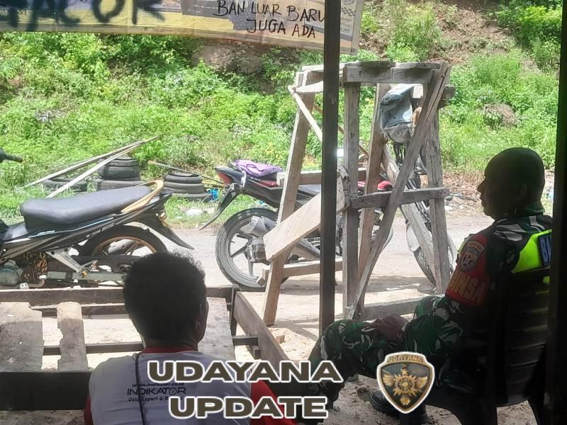 Babinsa Koramil 1602-04/Maurole Laksanakan Pamwil dan Komsos di Desa Niopanda