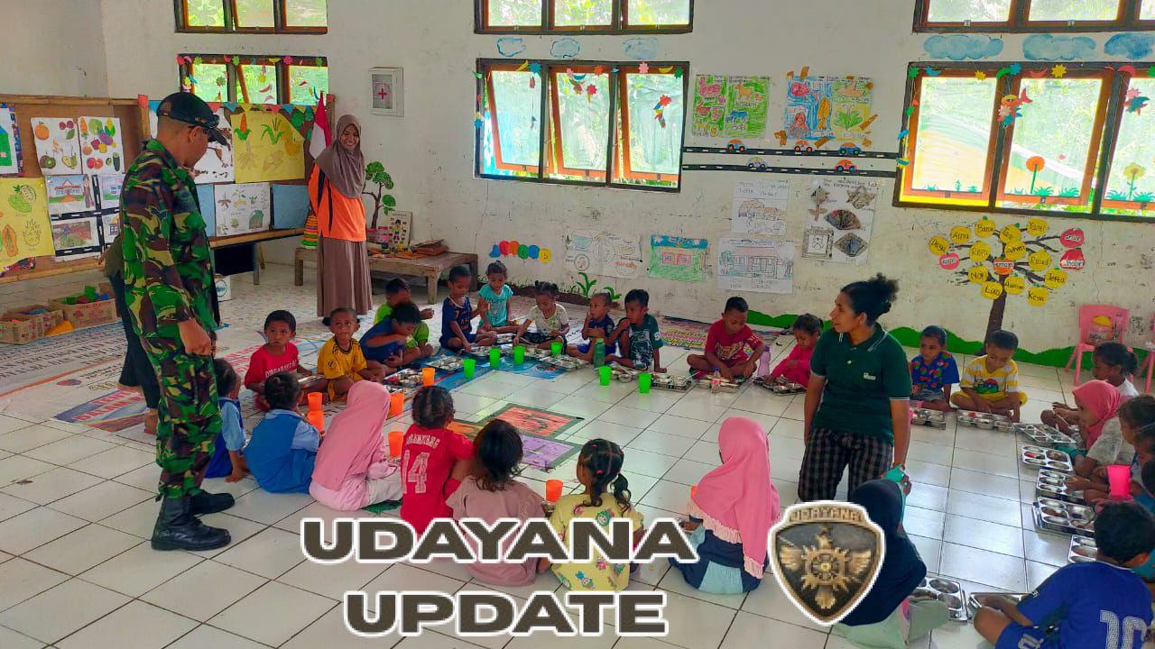 Babinsa Kodim 1622/Alor Pantau Program Makan Sehat Bergizi Anak Sekolah