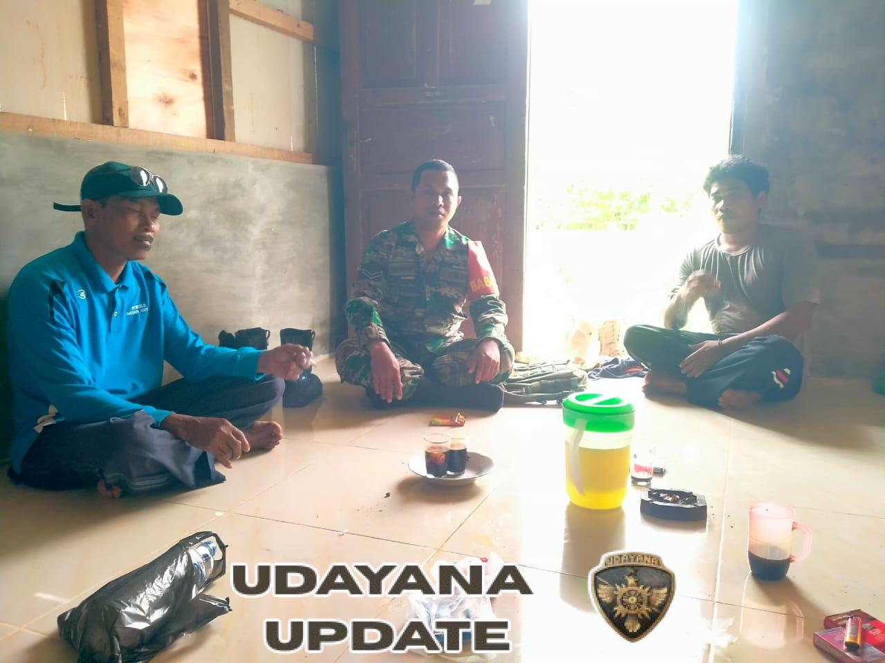 Babinsa Dasan Anyar Pererat Silaturahmi dengan Warga Melalui Komsos