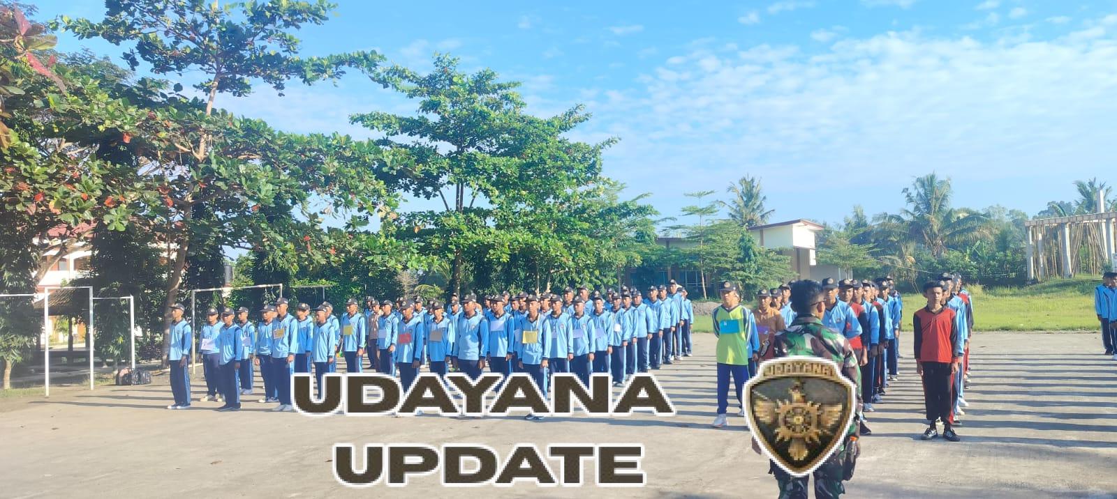 Persiapkan Mental Siswa Masuk Dunia Industri, Anggota Koramil Jonggat, Kodim 1620/Loteng Gembleng Kedisiplinan Siswa SMKN 1 Jonggat