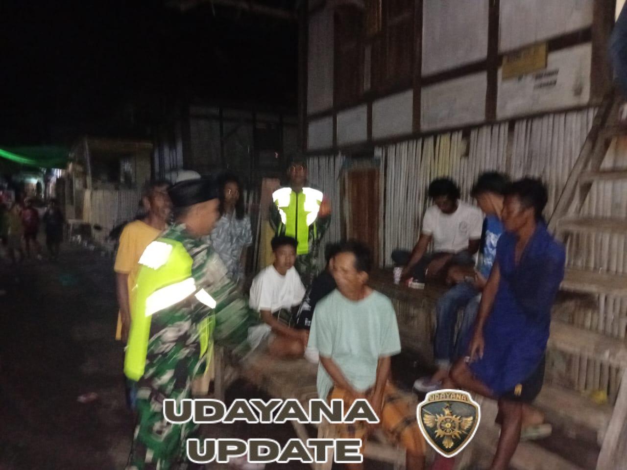 Serka Sudirman pimpin Patroli Siskamling di Desa Poja untuk Cegah Kejahatan