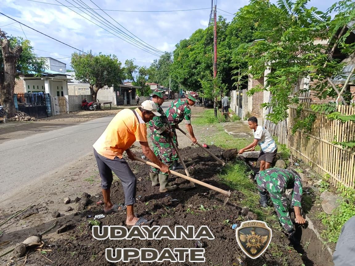 Danramil 1608-02/Bolo Pimpin Gotong-Royong Pembersihan Drainase di Desa Nggembe