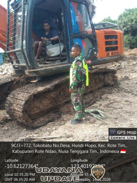 Babinsa Koptu Imran Pantau Pembersihan dan Galian Fondasi di KDKMP Desa Hundihopo