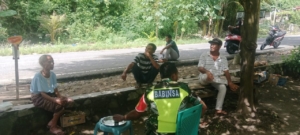 TNI AD Hadir di Tengah Warga, Babinsa Butanalagu Himbau Pentingnya Keamanan dan Kebersihan