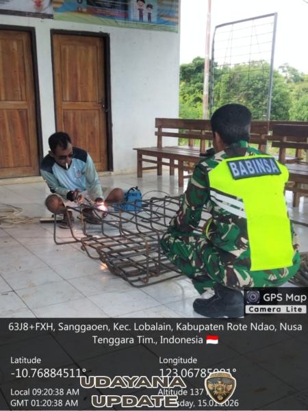 Babinsa Kodim 1627/RN Pantau Pembangunan KDKMP di Desa Lekunik