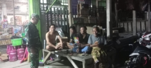 Jaga Kamtibmas, Anggota Koramil Poto Tano Laksanakan Patroli dan Imbauan Warga