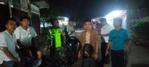 Cegah Potensi Gangguan Keamanan, Babinsa Lakukan Patroli Malam Keliling Wilayah