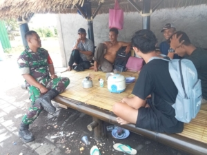 Sertu Usman Ajak Warga Dusun Dasan Bagik Luar Jaga Lingkungan dan Keamanan