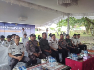 Babinsa Desa Nowa Hadiri Panen Raya Serentak Ketahanan Pangan di Lapas Dompu