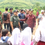 Kodim 1608/Bima dan Polres Siaga Amankan Proses Belajar di SDN 2 Ntonggu