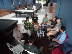 Babinsa Bersama Bhabinkamtibmas Ajak Pemuda Jaga Kamtibmas