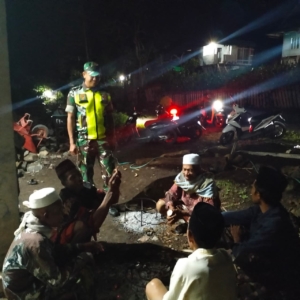 Babinsa Koramil Donggo Intensif Gelar Patroli Malam Bersama Warga Binaan