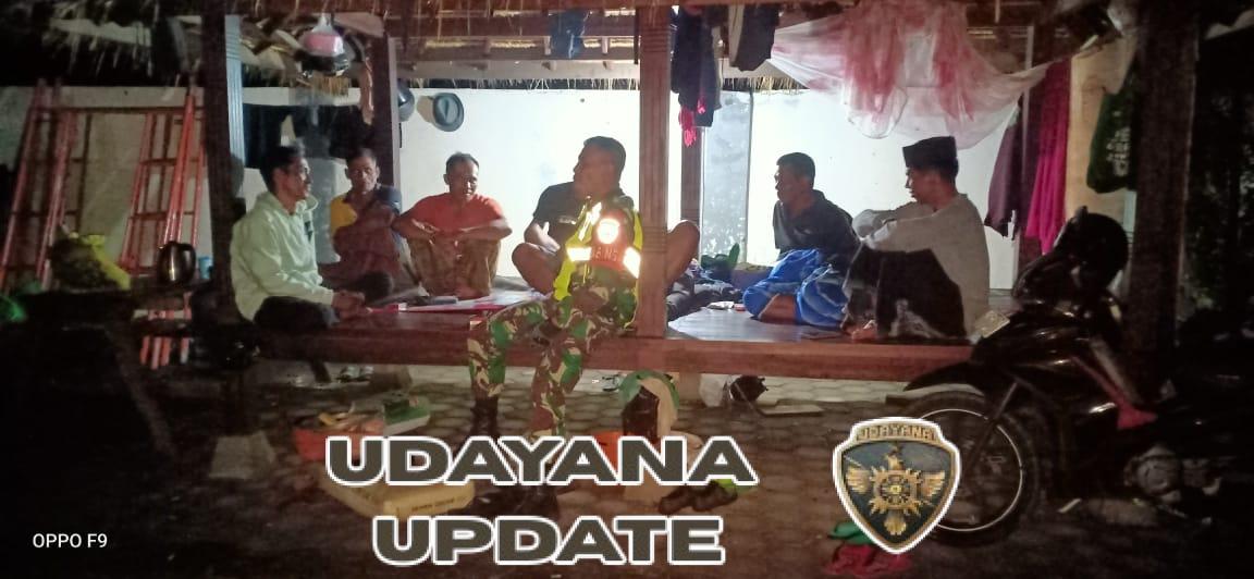 Babinsa Koramil Poto Tano Laksanakan Patroli Malam, Jaga Kamtibmas Wilayah