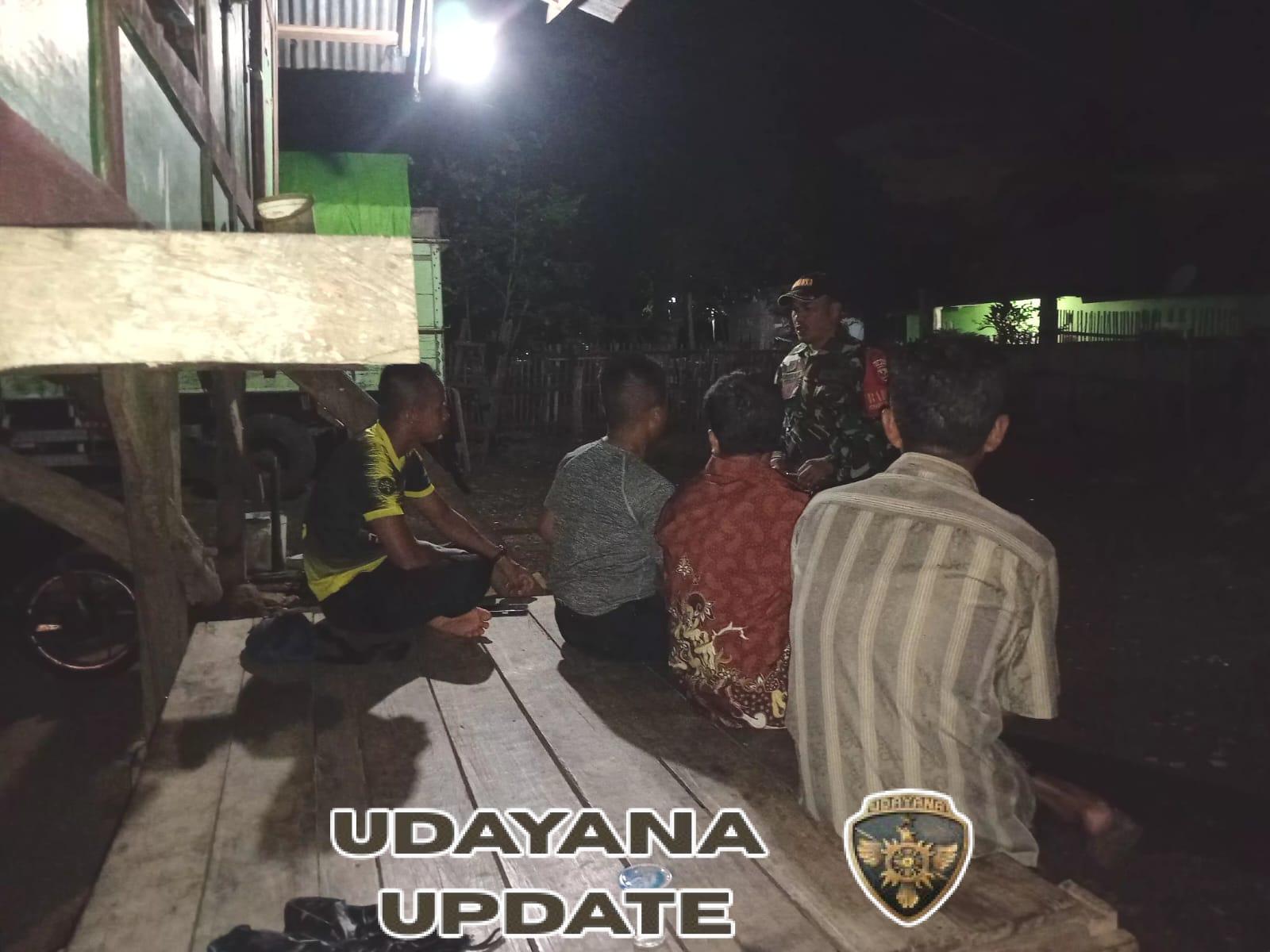 Babinsa Koramil 1614-06/Manggelewa Gelar Patroli Malam di Desa Kampasi Meci