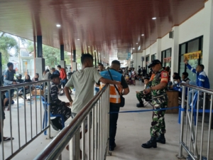 Pengamanan Pelabuhan Tenau Saat Kedatangan Kapal Tidar
