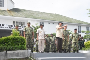 Pangdam IX/Udayana Dampingi Menhan RI Kunjungi Kampus FVLM Unhan RI di Universitas Politeknik Mben Boy MPh