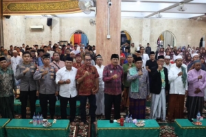 Wabup Dirga Hadiri Peringatan Isra’ Mi’raj 1447 H di Masjid Besar Al-Huda Kediri, Tabanan