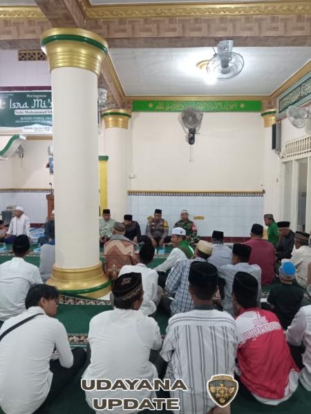 Babinsa Taliwang Hadir dalam Peringatan Isra Mi’raj, Wujud Kedekatan TNI dengan Masyarakat