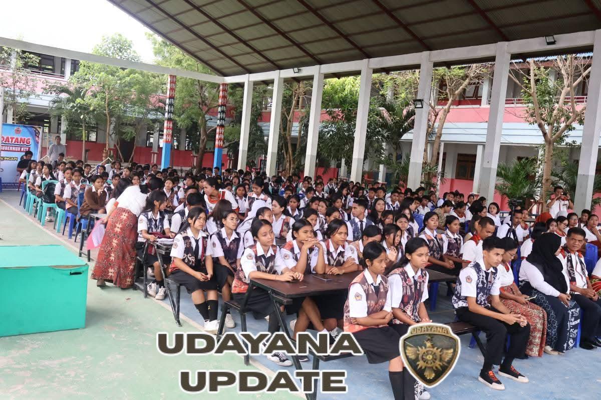 Dukung Peningkatan Pendidikan, Wakil Gubernur NTT Tinjau SMAN 3 Waingapu