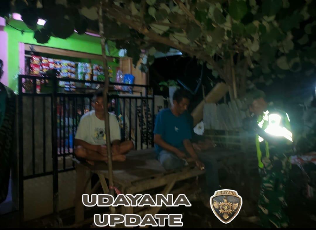 Babinsa Koramil Monta Ingatkan Warga Waspada Cuaca Ekstrem dan Bencana Musim Hujan