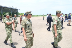 Dandim Kupang Lepas Keberangkatan Menhan RI Di Lanud
