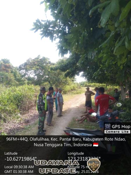 Koptu Imran Ajak Warga Olafulihaa Jaga Kebersihan Lingkungan di Kegiatan Karya Bakti