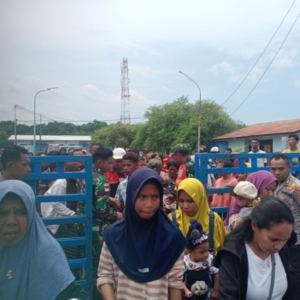 Dukung Keamanan Transportasi Laut, Babinsa Lewoleba Laksanakan PAM di Pelabuhan PELNI