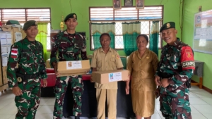 Yonarmed 12 Kostrad Peduli Literasi, Pos Dafala Bantu Mengajar dan Berbagi Buku di SDK Dafala