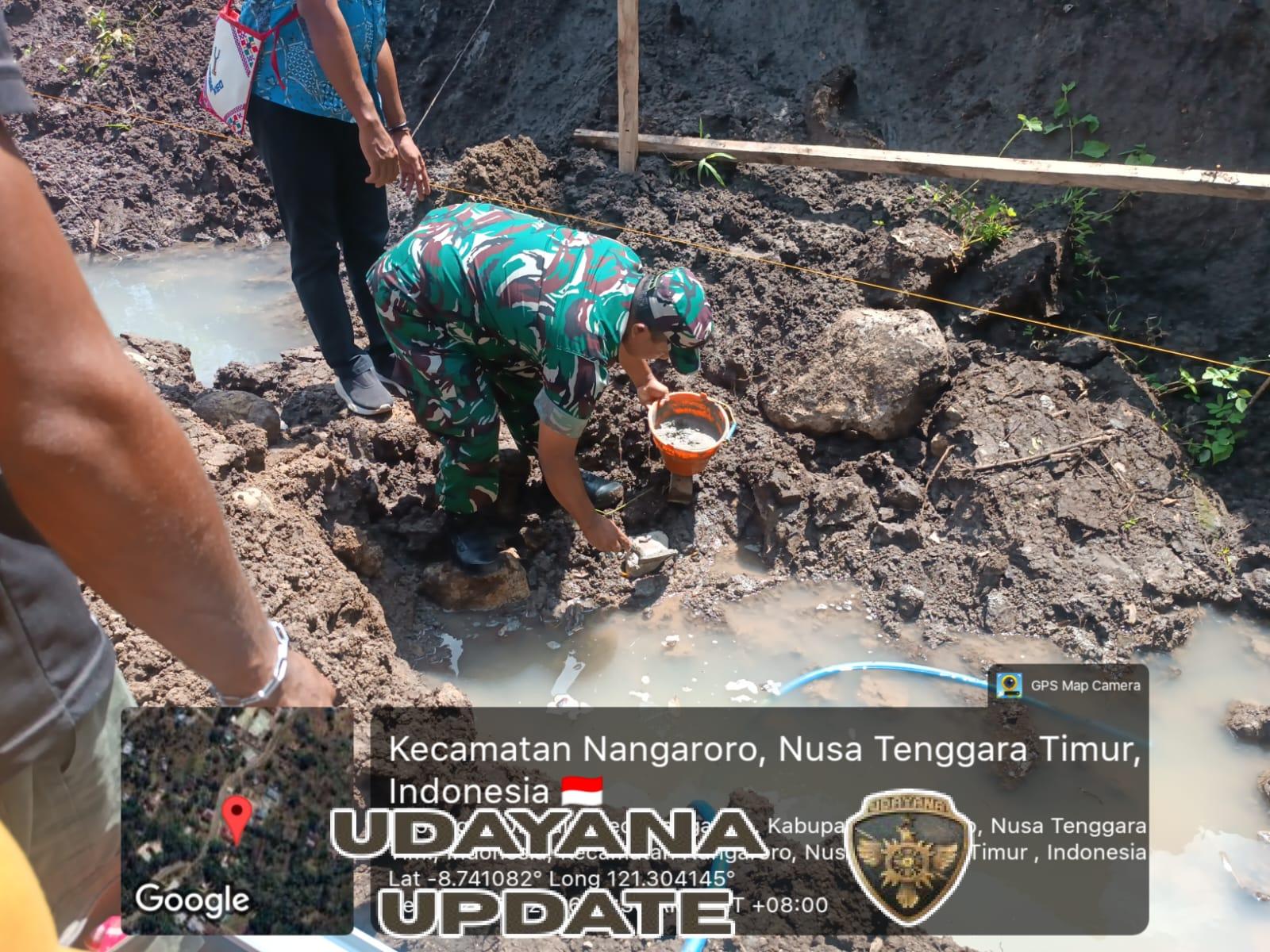 Babinsa Koramil 1625-03/Boawae Hadiri Ritual Adat Peletakan Batu Pertama Pembangunan KDKMP Desa Ulupulu
