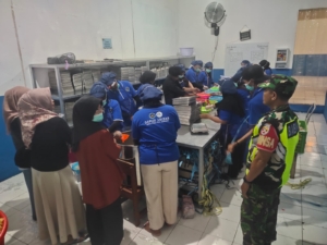 Babinsa Koramil 1608-05/Donggo Monitor Pelaksanaan Makan Bergizi Gratis di Wilayah Soromandi dan Donggo