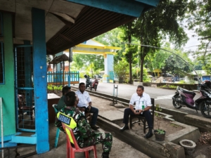 Babinsa Ende Jalin Kerja Sama dengan SMKN 2 Ende untuk Pembinaan KKRI