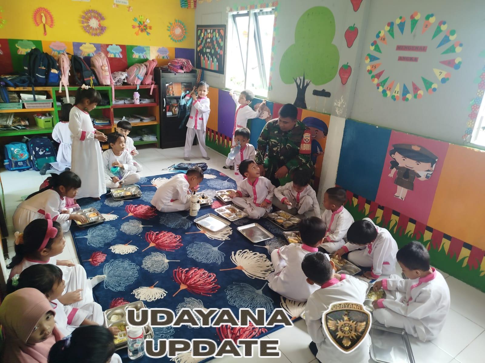 Program MBG di TK Mulya Taliwang Berjalan Aman dengan Pendampingan Babinsa