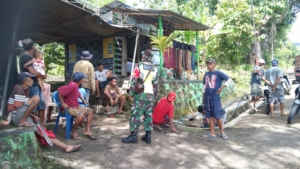 Perkuat Keamanan Wilayah, Babinsa Kodim 1602/Ende Hadir di Tengah Masyarakat Wolosambi