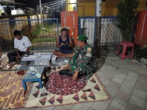 Babinsa Koramil 1628-03/Seteluk Intensifkan Patroli Malam, Wilayah Tetap Aman dan Kondusif