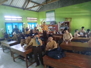 Babinsa Menala Dampingi Program Makan Bergizi Gratis di SD Kali Mati
