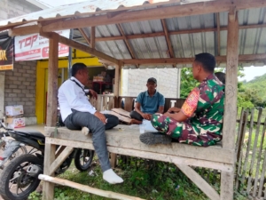 Babinsa Koramil 1614-03/Hu’u Laksanakan Monitoring Wilayah di Desa Adu